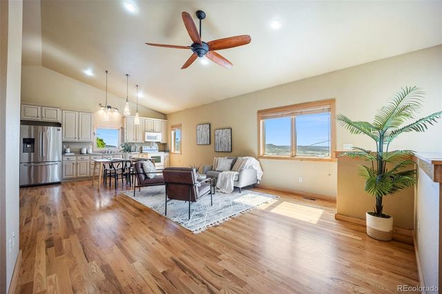 382 Largo Avenue, Palmer Lake, CO 80133