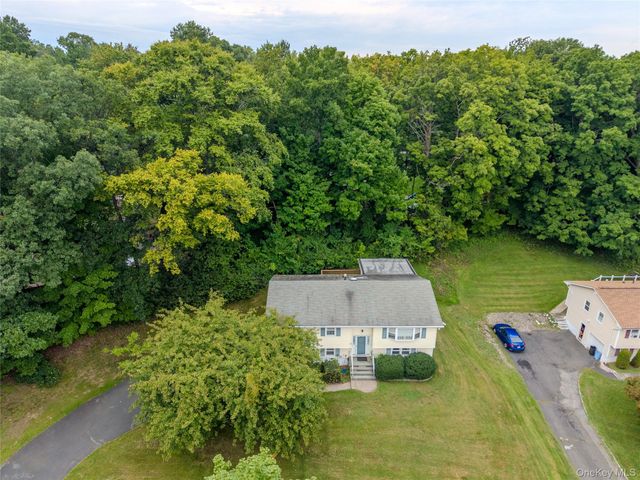 60 Gerardine Place, New City, NY 10956