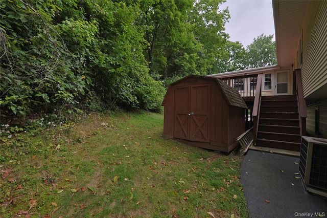 60 Gerardine Place, New City, NY 10956