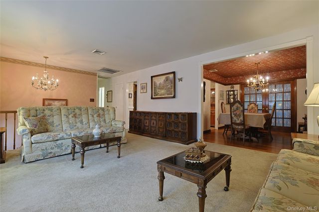 60 Gerardine Place, New City, NY 10956