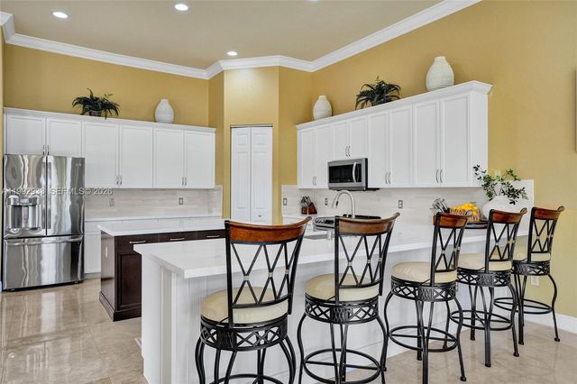 14957 SW 34th St, Davie, FL 33331