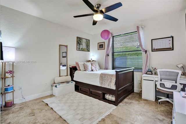 14957 SW 34th St, Davie, FL 33331