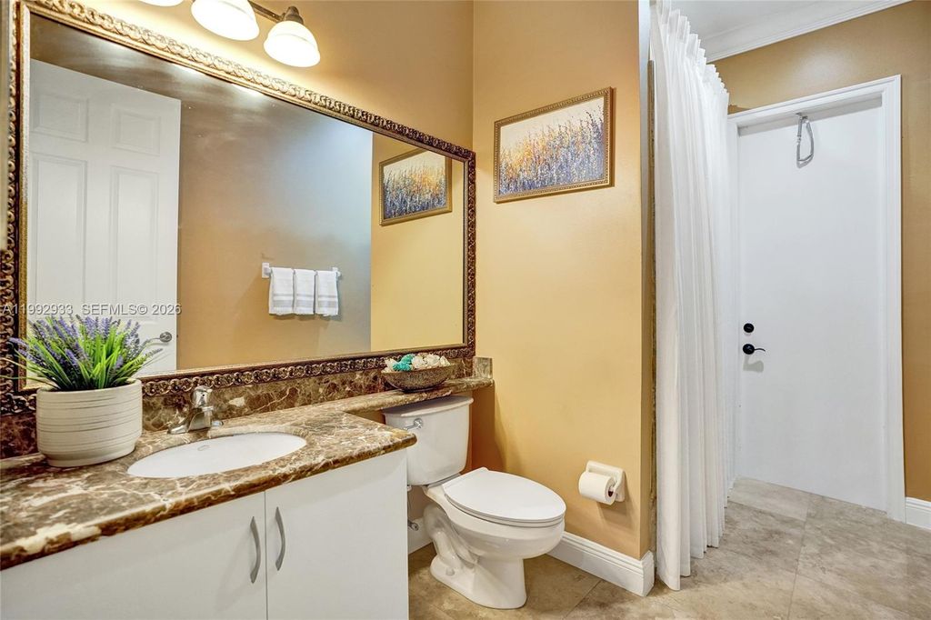 Image 34 of property listing at 14957 SW 34th St, Davie, FL 33331