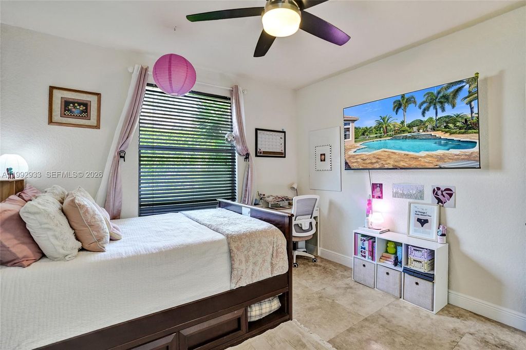 Image 53 of property listing at 14957 SW 34th St, Davie, FL 33331