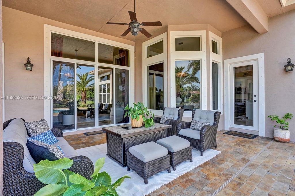 Image 57 of property listing at 14957 SW 34th St, Davie, FL 33331