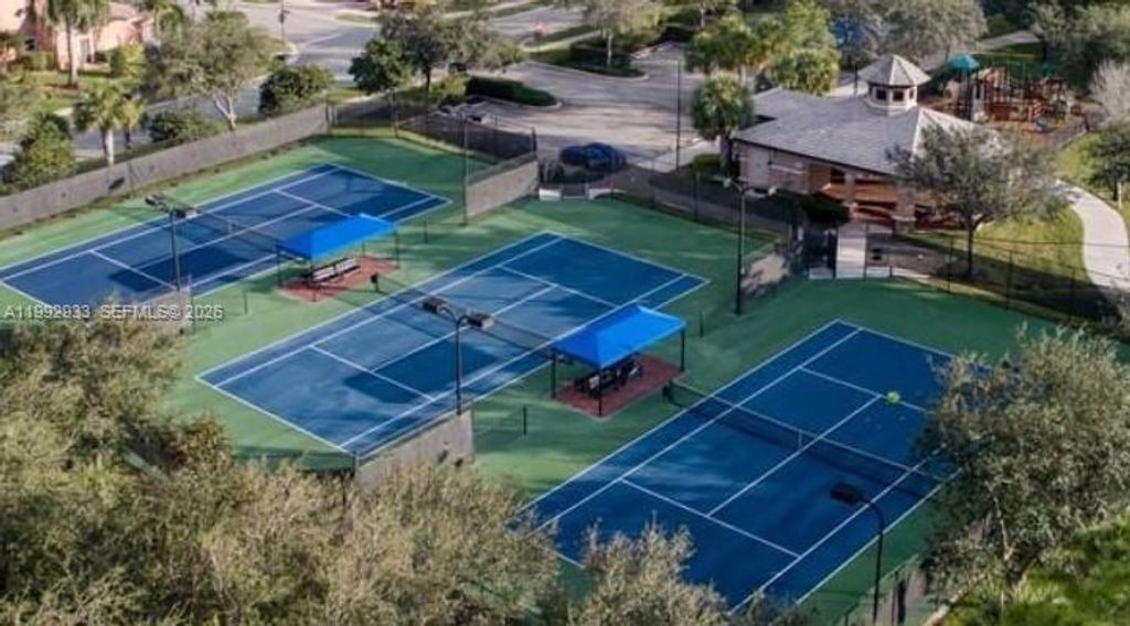 Image 75 of property listing at 14957 SW 34th St, Davie, FL 33331