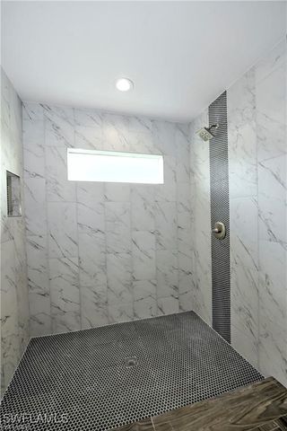 1137 SW 2nd ST, Cape Coral, FL 33991