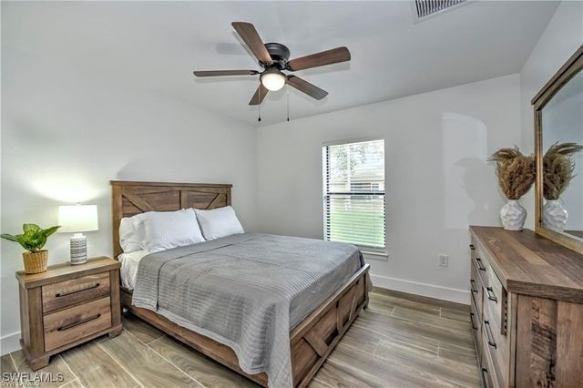 1137 SW 2nd ST, Cape Coral, FL 33991