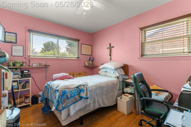 8245 N Hubbard Street, Westland, MI 48185
