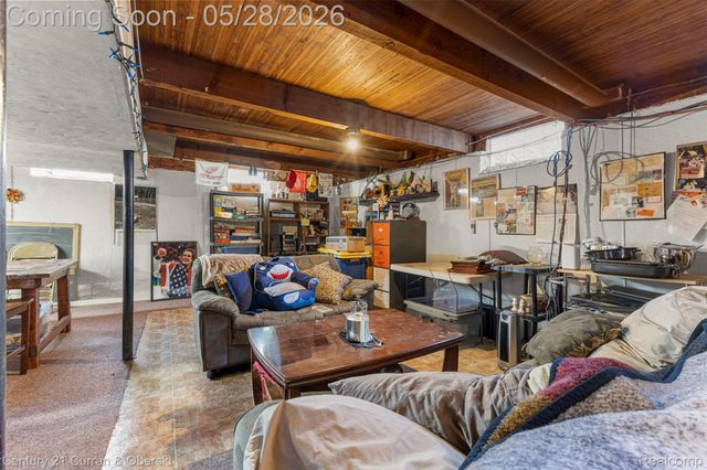 8245 N Hubbard Street, Westland, MI 48185