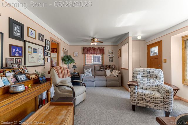 8245 N Hubbard Street, Westland, MI 48185