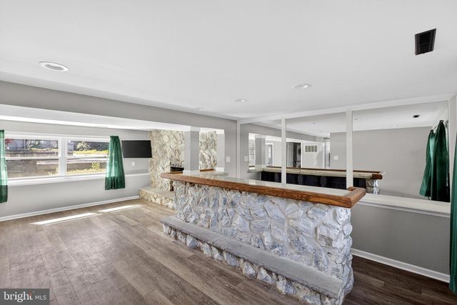 300 FAIRMOUNT AVE, Blackwood, NJ 08012