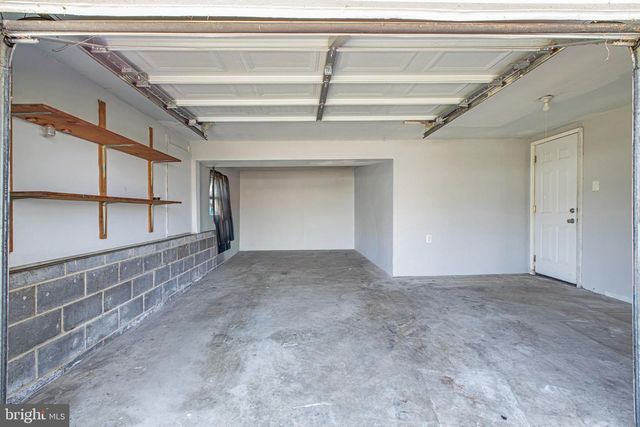 300 FAIRMOUNT AVE, Blackwood, NJ 08012