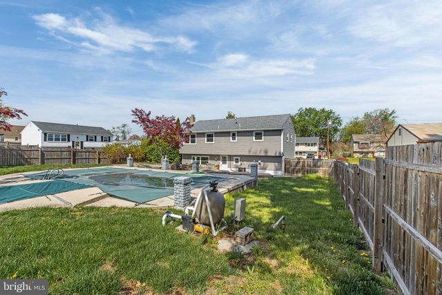 300 FAIRMOUNT AVE, Blackwood, NJ 08012