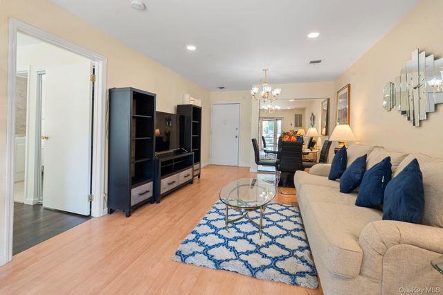54 School Street 121, Westbury, NY 11590