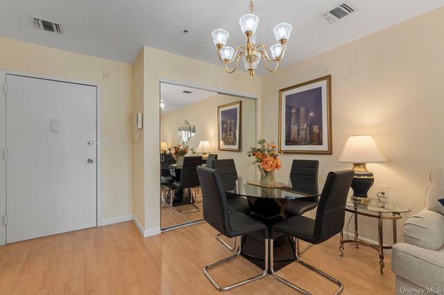 54 School Street 121, Westbury, NY 11590