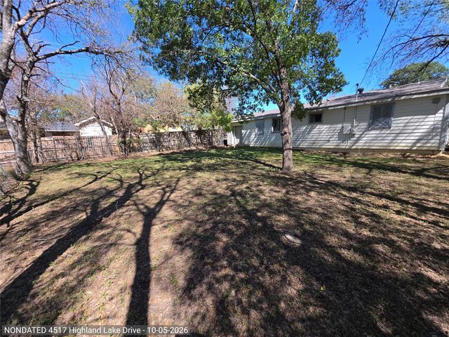 4517 Highland Lake Drive, Lake Worth, TX 76135
