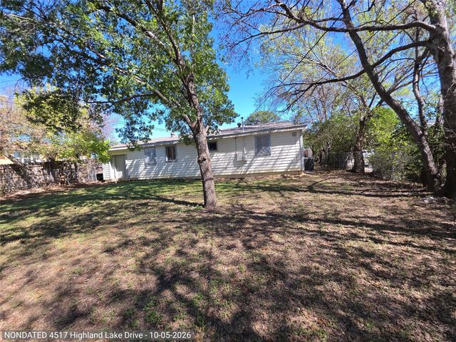 4517 Highland Lake Drive, Lake Worth, TX 76135