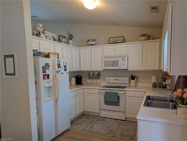 1008 Chesapeake Lane, Archdale, NC 27263