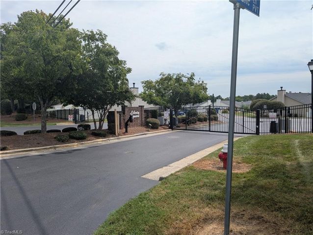 1008 Chesapeake Lane, Archdale, NC 27263