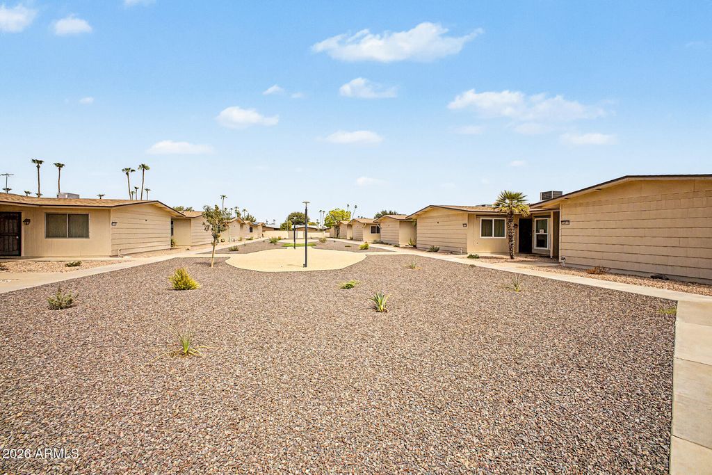 10737 W SANTA FE Drive, Sun City, AZ 85351 — exterior