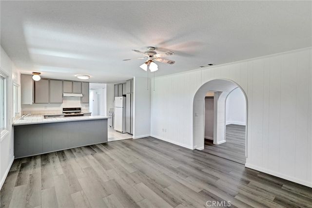 9210 TRAILHEAD, Jurupa Valley, CA 92509