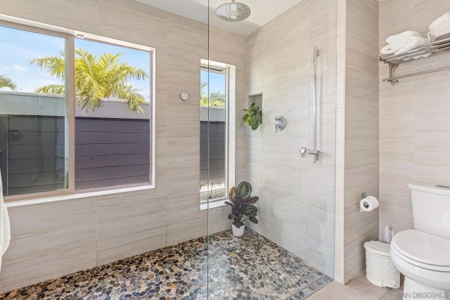 1141 Cerro Largo Dr, Solana Beach, CA 92075