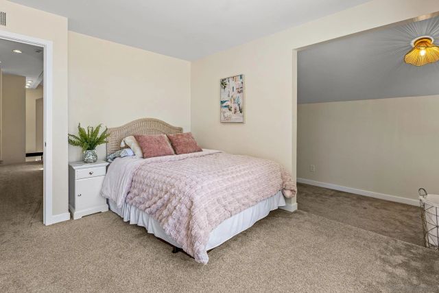 1141 Cerro Largo Dr, Solana Beach, CA 92075
