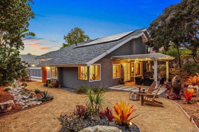 1141 Cerro Largo Dr, Solana Beach, CA 92075