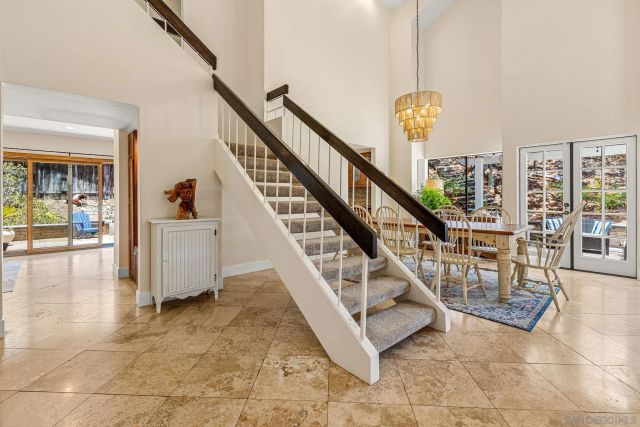 1141 Cerro Largo Dr, Solana Beach, CA 92075