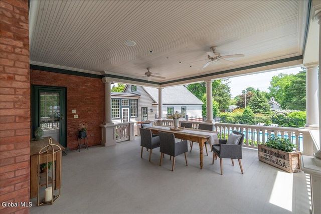 720 N Broadway, Saratoga Springs, NY 12866