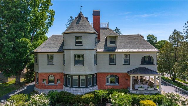 720 N Broadway, Saratoga Springs, NY 12866
