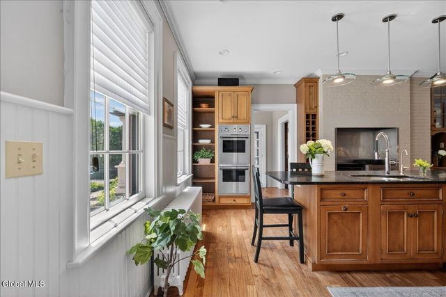 720 N Broadway, Saratoga Springs, NY 12866