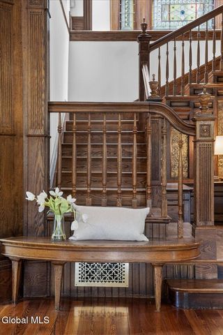 720 N Broadway, Saratoga Springs, NY 12866
