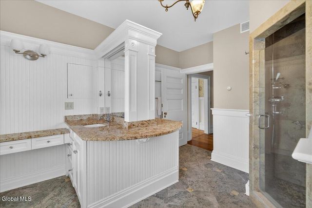 720 N Broadway, Saratoga Springs, NY 12866