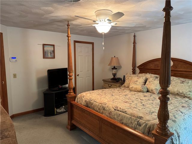 158 Scenery Lane, Johnston, RI 02919