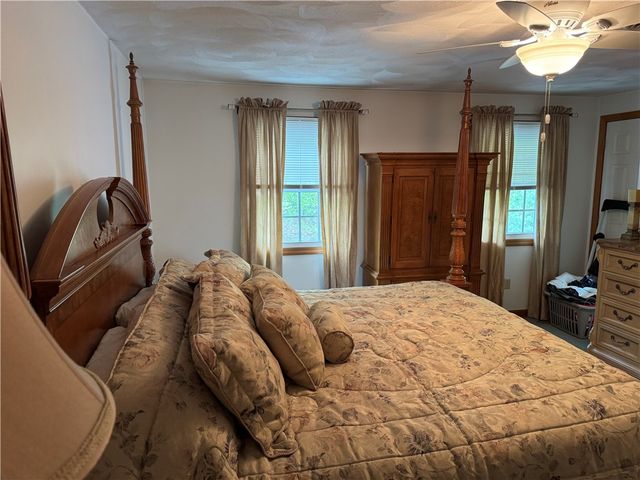 158 Scenery Lane, Johnston, RI 02919
