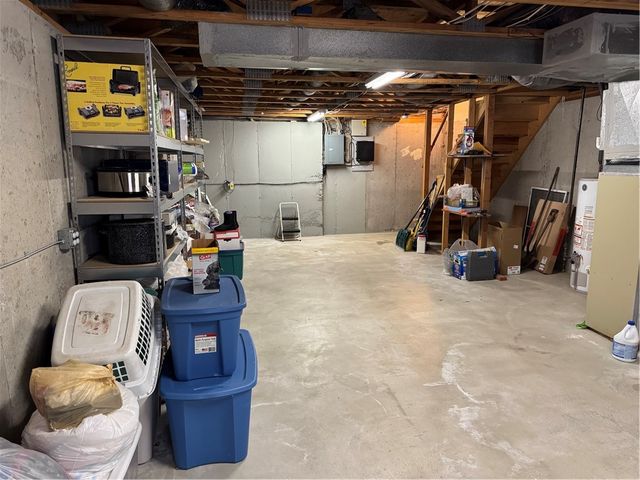 158 Scenery Lane, Johnston, RI 02919