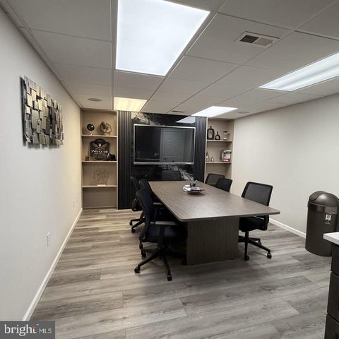 203 E PENNSYLVANIA BLVD, Feasterville Trevose, PA 19053