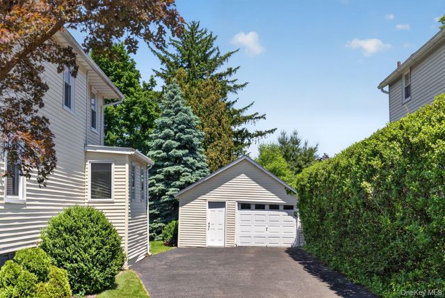 250 Rombout Avenue, Beacon, NY 12508