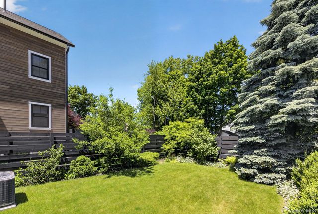 250 Rombout Avenue, Beacon, NY 12508