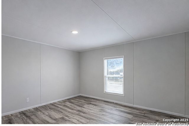 563 Oak Trail, Canyon Lake, TX 78133