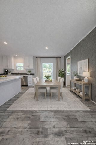 563 Oak Trail, Canyon Lake, TX 78133