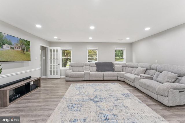 2577 LAUREL BRANCH DR, Waldorf, MD 20603