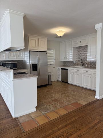 1234 S Gardenia Drive, Houston, TX 77018