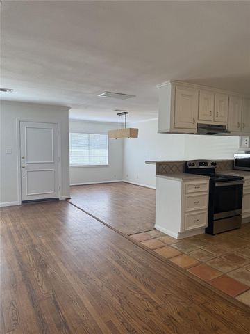 1234 S Gardenia Drive, Houston, TX 77018