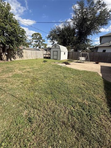 1234 S Gardenia Drive, Houston, TX 77018