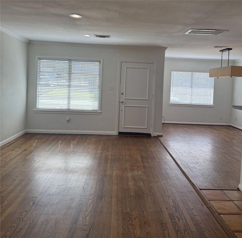 1234 S Gardenia Drive, Houston, TX 77018