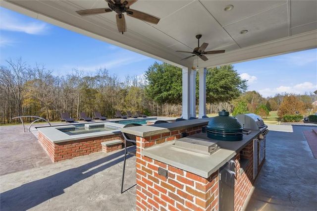 1585 Hays Mill Road, Carrollton, GA 30117