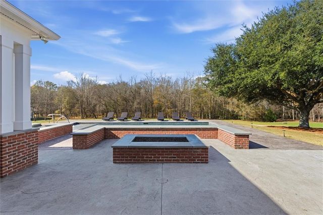 1585 Hays Mill Road, Carrollton, GA 30117